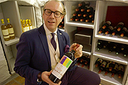 Mario Stock, Ladenleiter im Stammhaus Feinkost Käfer (©Foto. Martin Schmitz)